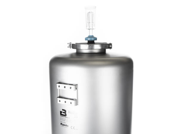 MiniUni™ 30 Tank with basic accessories 
