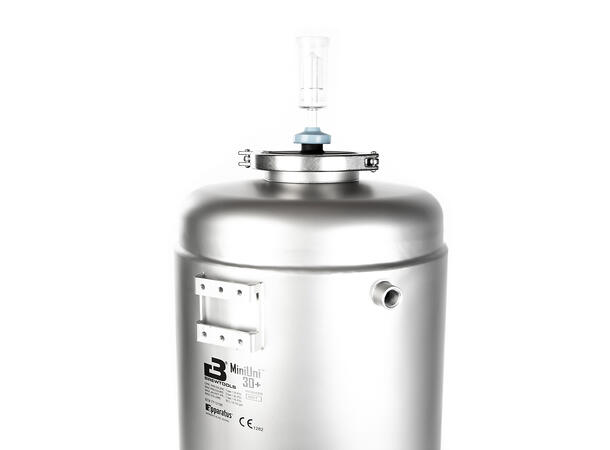 MiniUni™ 40+ Tank with basic accessories 